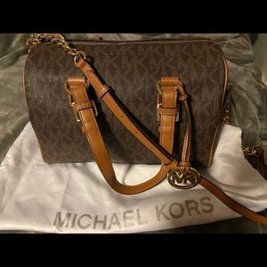 Michael Kors Grayson Medium Duffle bag